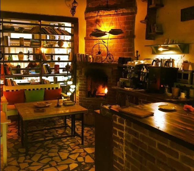 ares cafe ayvalık